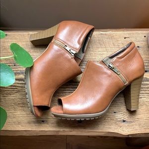 Aerosoles Bird Cage Tan
